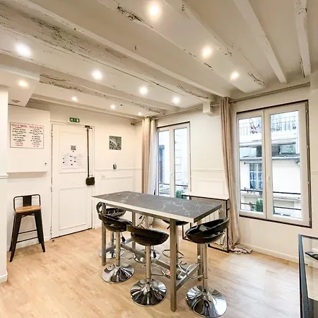 Urbanflat 93 - Lovely Nazareth 2 Bedroom Parigi